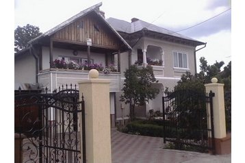 Румъния Privát Horezu, Екстериор